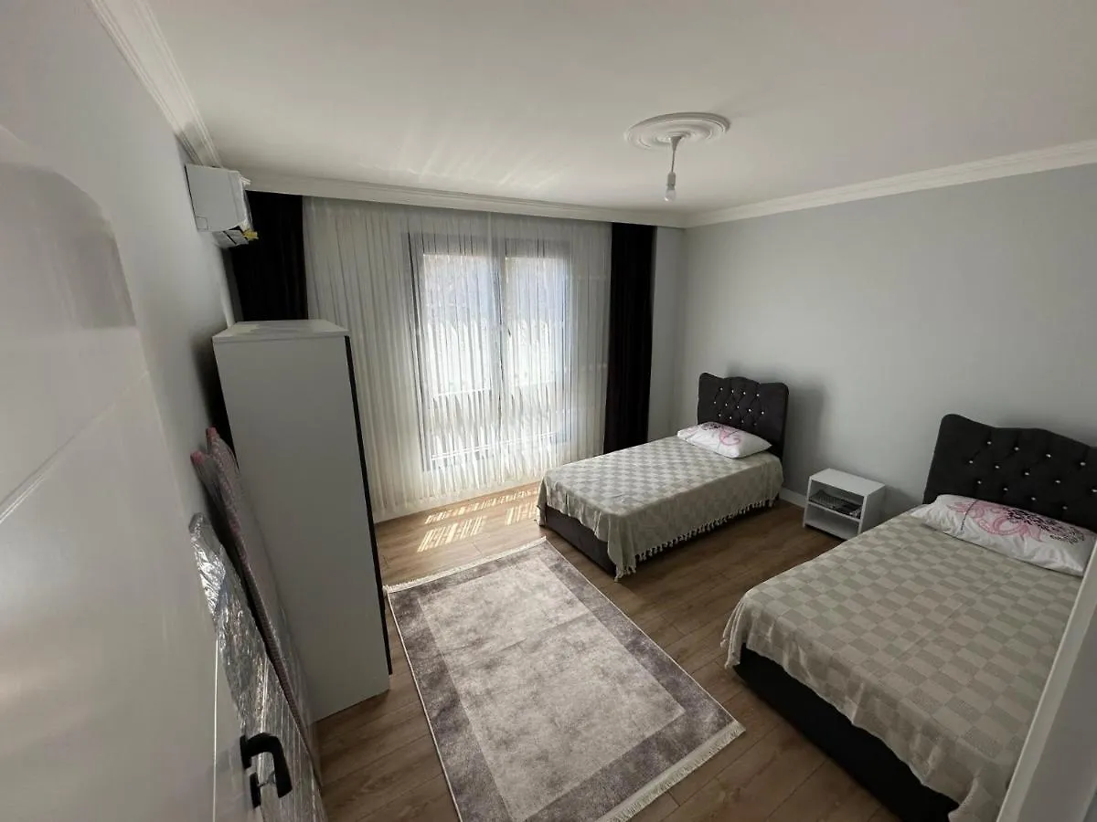 דירה טראבזון Villa With Pool On The Beach