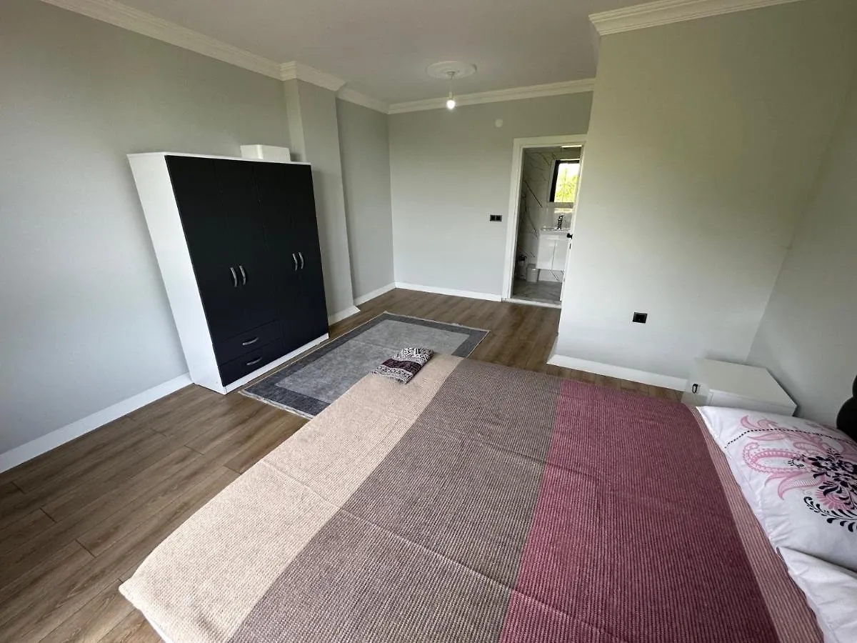 Villa With Pool On The Beach Trabzon Appartement