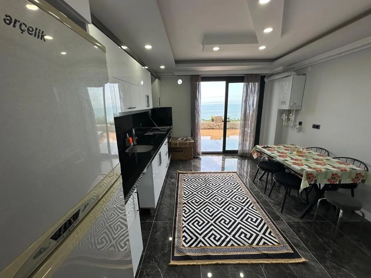 Appartement Villa With Pool On The Beach Trabzon