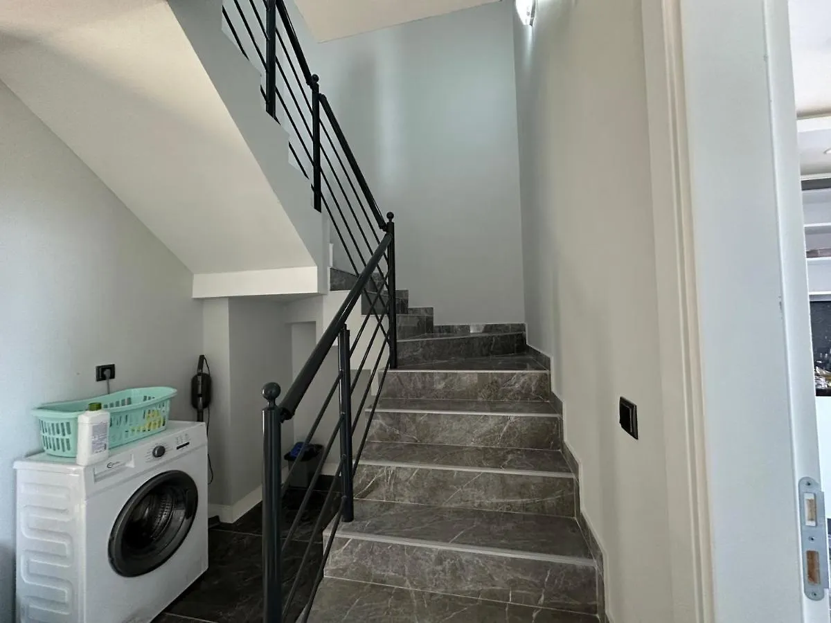 Villa With Pool On The Beach Trabzon Appartement