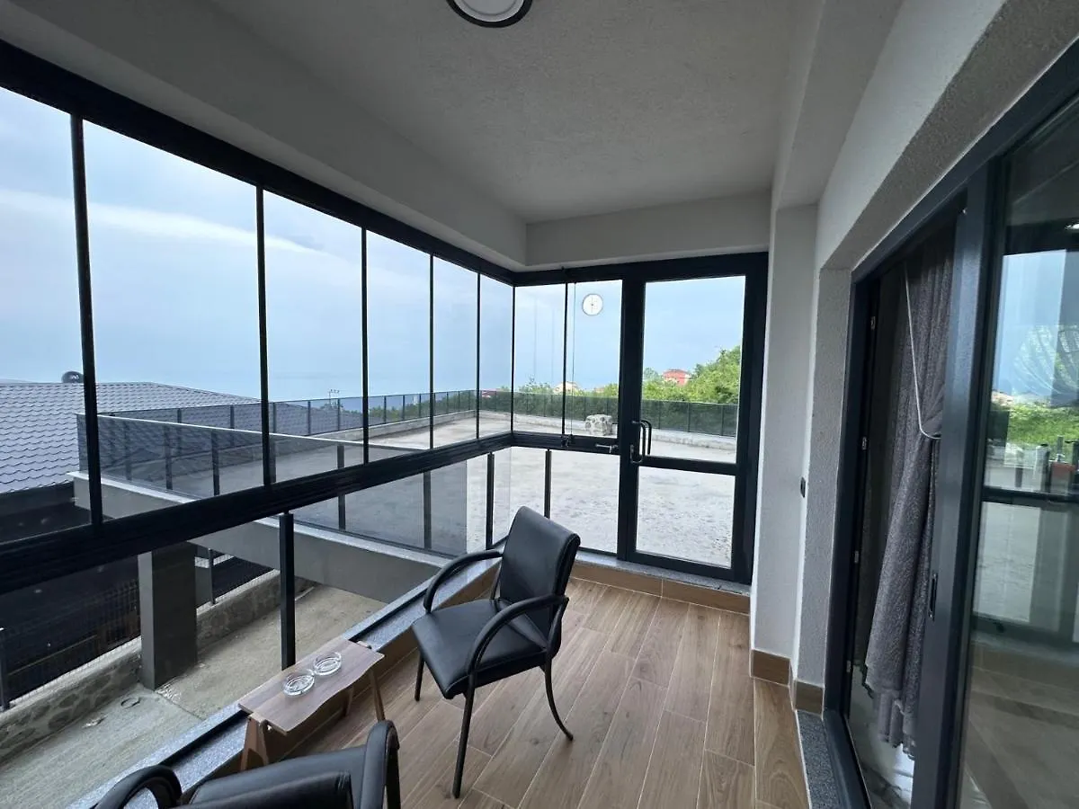 טראבזון Villa With Pool On The Beach דירה